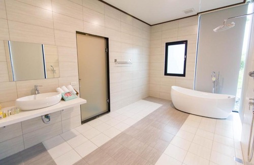 Dongshan House | 76 Family B&B