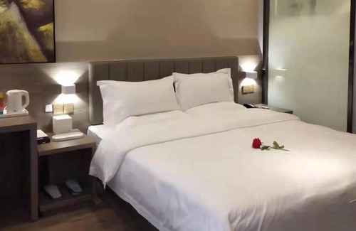 Lianhu Hotel | 7Days Inn Xi'an Northwest University North Gate