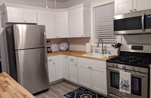 North End Condo | 7th & Central-Cozy 3bed/1bath 2nd floor condo