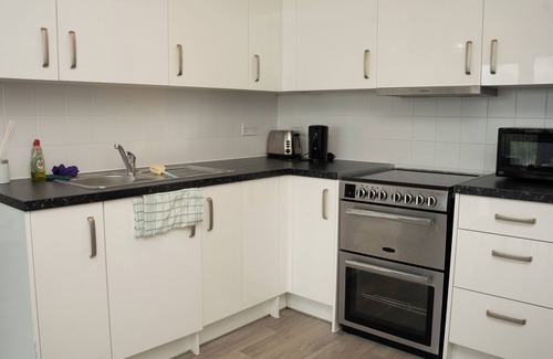 Thames Apartment | 7th Floor Apartment in East London