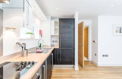 Guildford Apartment | 8 Abbots Yard - 1 bedroom apartment