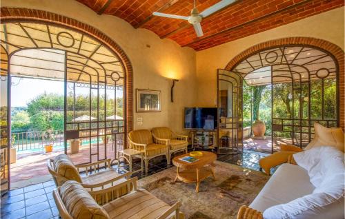 Fucecchio House | 8 Bedroom Beautiful Home In Fucecchio