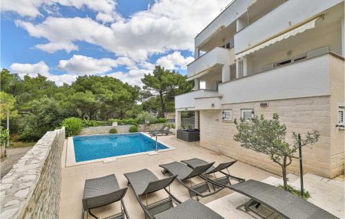 Okrug Donji House | 8 Bedroom Gorgeous Home In Okrug Donji