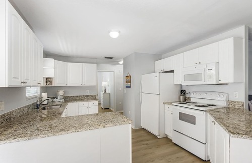 Burnt Store Condo | 8 Person 2-Bedroom Condo with Waterview Balcony - Tarpon - Welcome to our stunning two-bedroom condo room with a balcony!