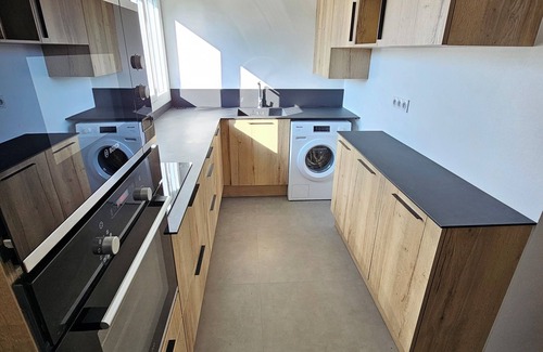 Dinan Apartment | 8-person apartment in the heart of Dinan (Free parking in front of the apartment)