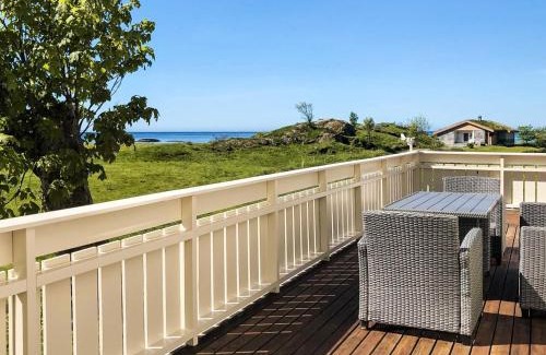 Bremanger House | 8 person holiday home in Bremanger