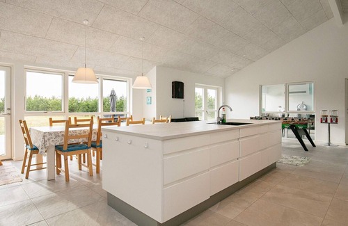 Bratten Strand House | 8 person holiday home in Jerup