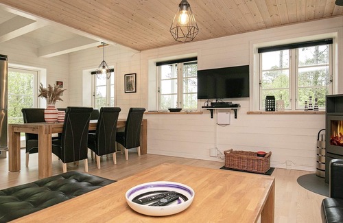 Vestero Havn House | 8 person holiday home in Læsø