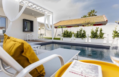Ispica Villa | 80 meters from sea with pool