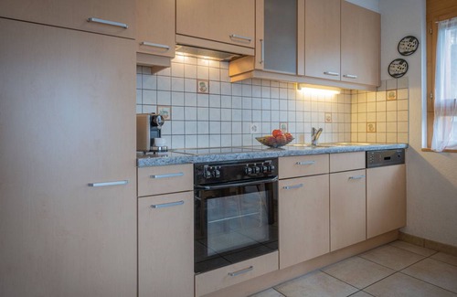 Ovronnaz Apartment | 82 m² Apartment ∙ 2 bedrooms ∙ 5 guests