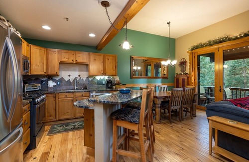 Keystone House | 8766 Trappers Crossing 2 Bedroom Townhouse