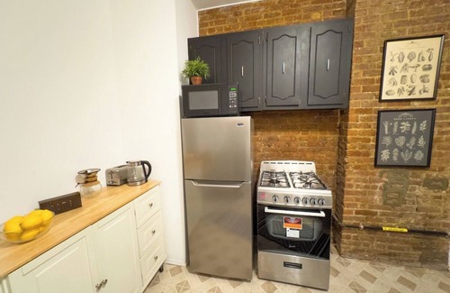Upper East Side Apartment | 89-2R 1BR/1Bath on the UES