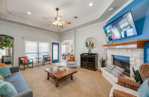Wellborn House | 8min Texas A&M 1 King Beds firepit GriddleGrill