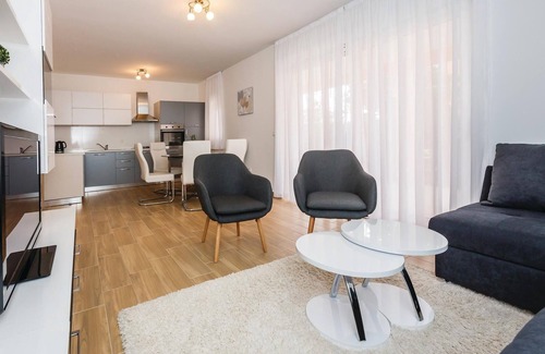 Rudine House | 9 bedroom accommodation in Kastel Novi