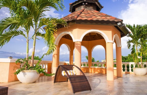 IronShore Estates Villa | 9 Bedroom Luxury Villa-Montego Bay Jamaica with Pool & Staff