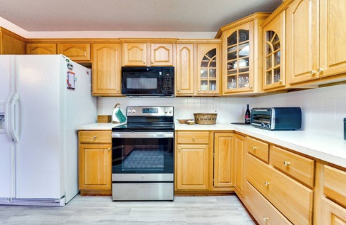 Lubbock House | 9 Mi to Texas Tech: Home w/Fenced Yard in Lubbock