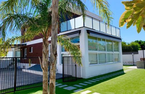 Puerto Marino Villa | 9 Moderna Villa Independiente -Jacuzzi- Gran Alacant