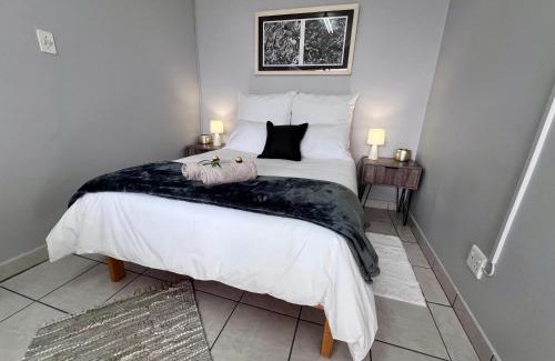 Prince Alfred Hamlet Apartment | 9 on Meul