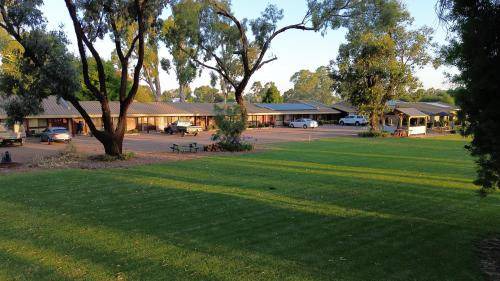 Tatura Hotel | 90 m² Motel ∙ 4 bedrooms ∙ 8 guests