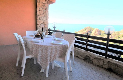Costa Paradiso Villa | 90 m² Villa ∙ 3 bedrooms ∙ 8 guests
