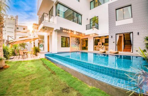 Khlong Tan Nuea Villa | 944summer villa曼谷中心Asok&Tong Lor800海天别墅