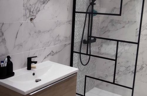 Grand Sud Apartment | 95 m² chic & cosy apartment ideal for families or business travellers