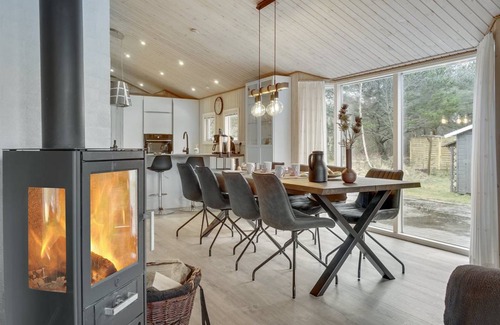 Torup Strand House | 95 m² House ∙ 4 bedrooms ∙ 10 guests