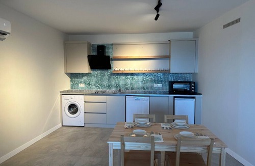 Finike Apartment | Açık Deniz Manzaralı Jakuzili Dublex Apart