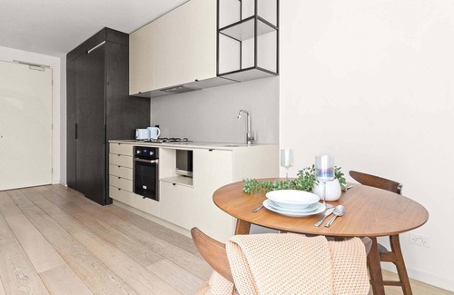 Parkville Apartment | A 2BR Apt in Parkville Near the Melbourne Zoo