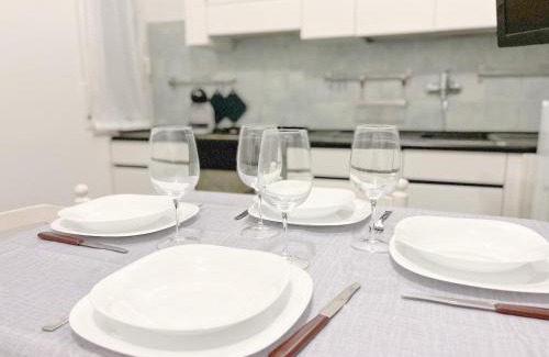 Spotorno Apartment | A 5 minuti dal mare - Dolphin Beach House