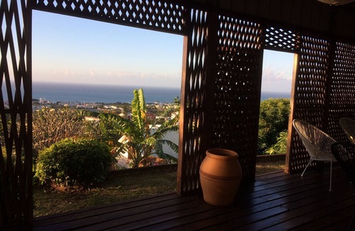 Saint-Denis Apartment | A balcony on the sea