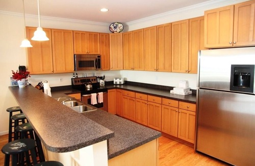 Selbyville House | A Bayfront Gem! 4 Kayaks/10 Bikes/Pool/Pickleball/Tennis/Gym and more.