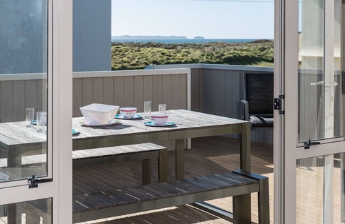 Papamoa Beach Cottage | A Beach Barn Haven - Papamoa Holiday Home