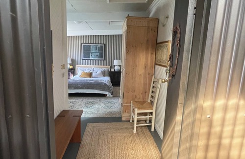 Macclesfield Bed & Breakfast | A beautiful French inspired bed and breakfast located in historic Macclesfield.