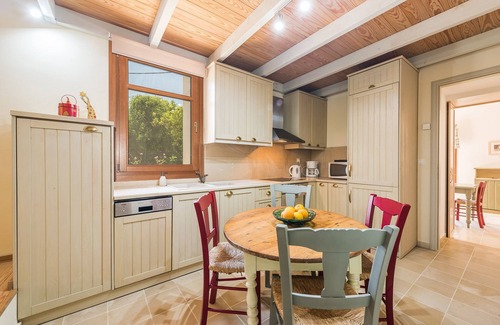 Maleme Villa | A beautiful furnished villa, located in a peaceful area only 600m from the sea