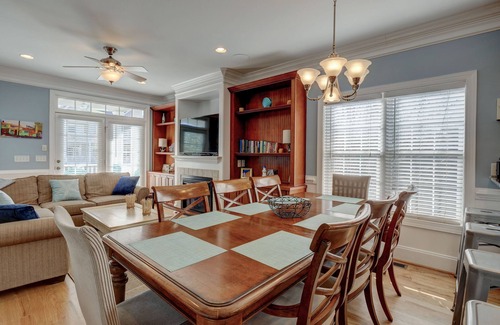Wilmington Beach House | A Better View - 7 Bedrooms. Amazing roof top views, quick walk to the beach!