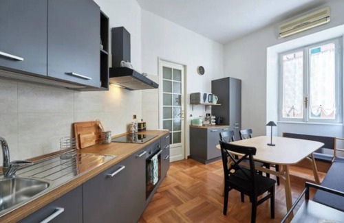 Prati Apartment | A Blend of Historical Elegance and Modern Comfort