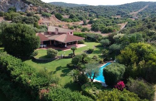 Carbonia Bed & Breakfast | A Casa Di Angela B&B