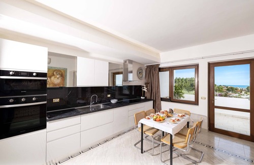 Chiesiola Apartment | A Casa di Anna - Ilaria by BarbarHouse