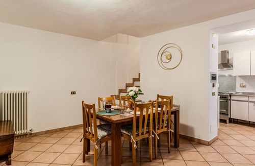 Claino Con Osteno House | A Casa di Lale by Interhome