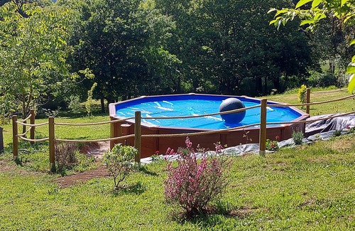 Oza de los Rios Cottage | A Casa dos Avós - House with swimming pool, barbecue in the middle of nature in A Coruña.