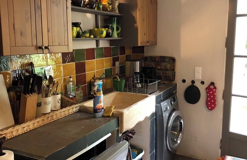 Sommieres House | A Charming Ancient House From The 17th In The Middle Of Vineyards And Busches