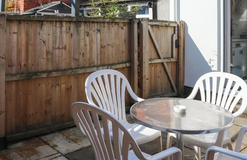 Newtown Cottage | A charming townhouse in the heart of Newtown, set on a lovely street.