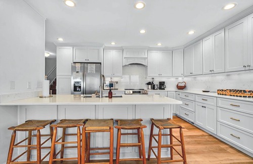 Caswell Beach House | A Coconut Hut on Caswell beach, Ocean front home with heated pool, new walkway to beach