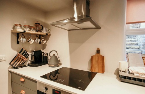 Whitbeck Cottage | A cottage that sleeps 2 guests in 1 bedroom