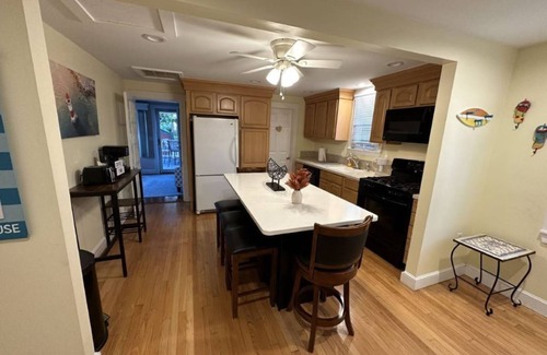Warwick Cottage | A Cozy Beach Cottage at Conimicut Point, water views, and walk to the beach.