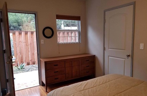 Callender Apartment | A cozy little in-law/granny unit on a large, private property