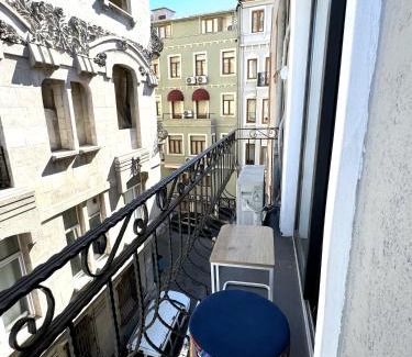 Taksim Apartment | A Cozy Nest for Your Charming Stay in the Heart of Istanbul