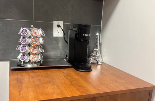 Lisgar Apartment | A Cozy Oasis