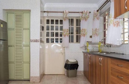 Ruiru Apartment | A deluxe suite in a luxurious suburban mansion